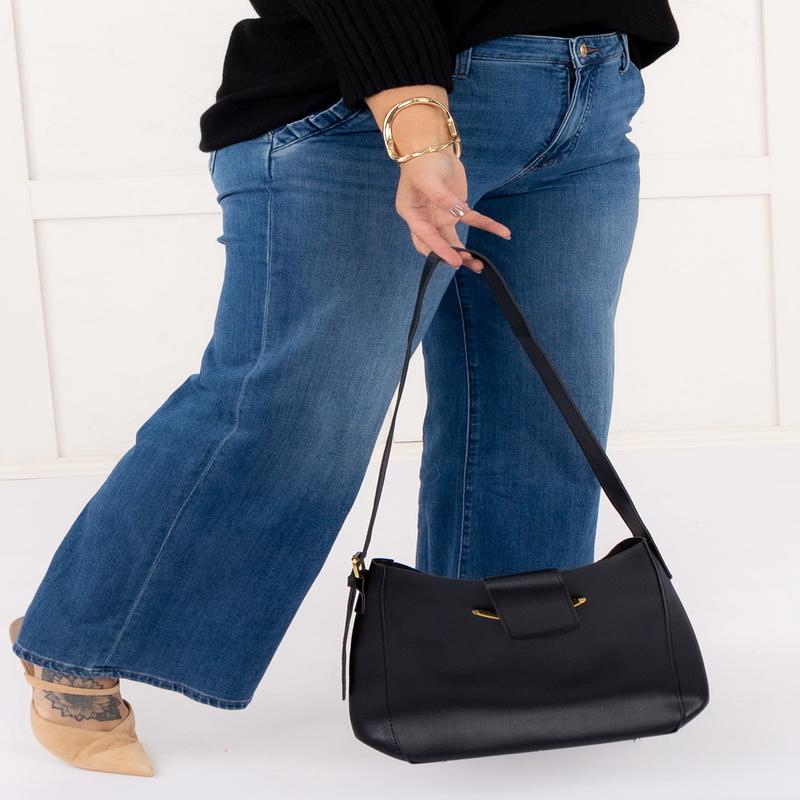 DOORBUSTER - A Messenger Bag - Black