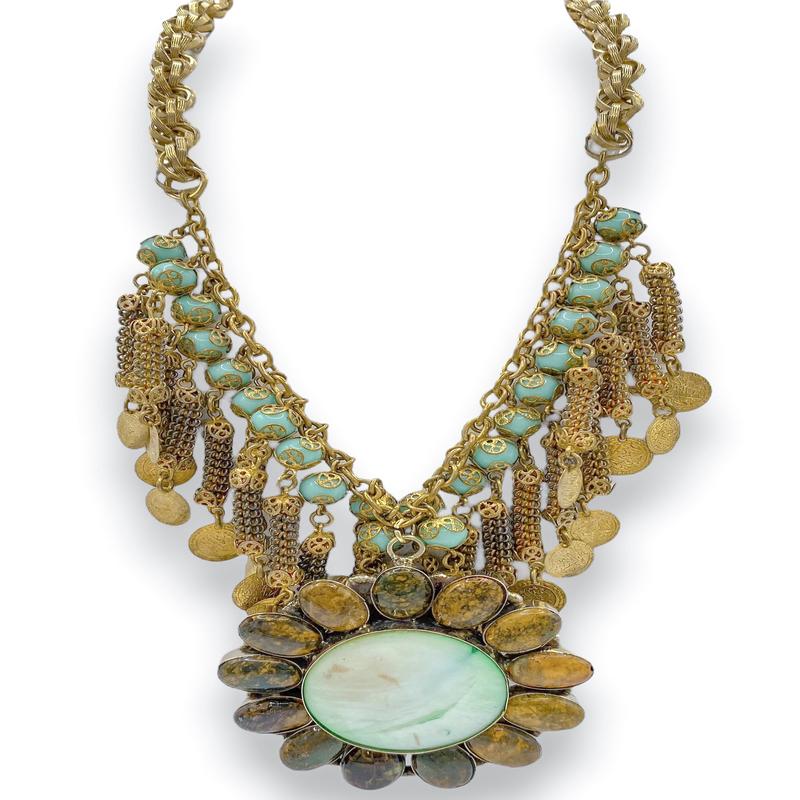 Made In The Deep South 1970s Shell & Agate 1970s Necklace