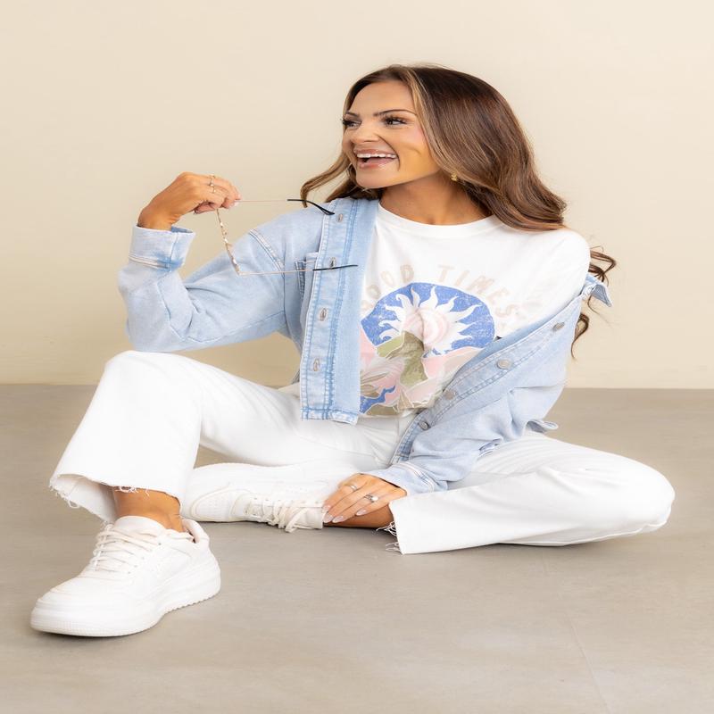 Z Supply Sunshine Boyfriend Short Sleeve Tee In Sea Salt