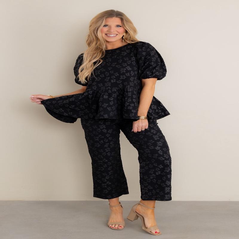 Fiona Flower Jacquard Cropped Ankle Pant