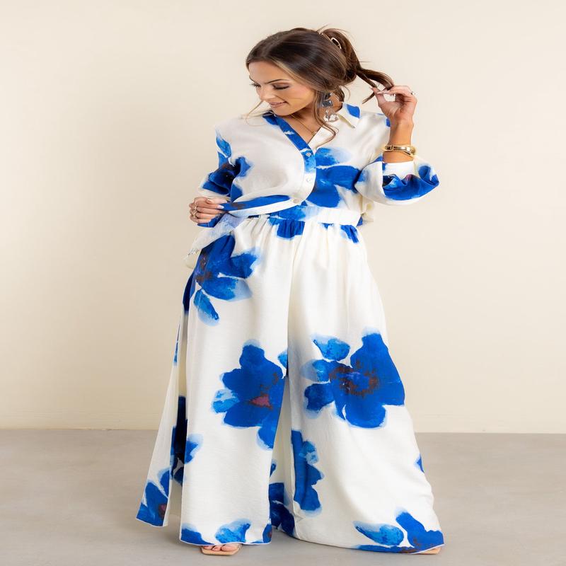 Flirty Feeling Royal Floral Printed Wide Leg Pant