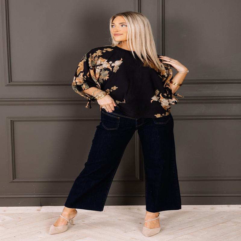 Highly of You Black Floral Short Sleeve Top