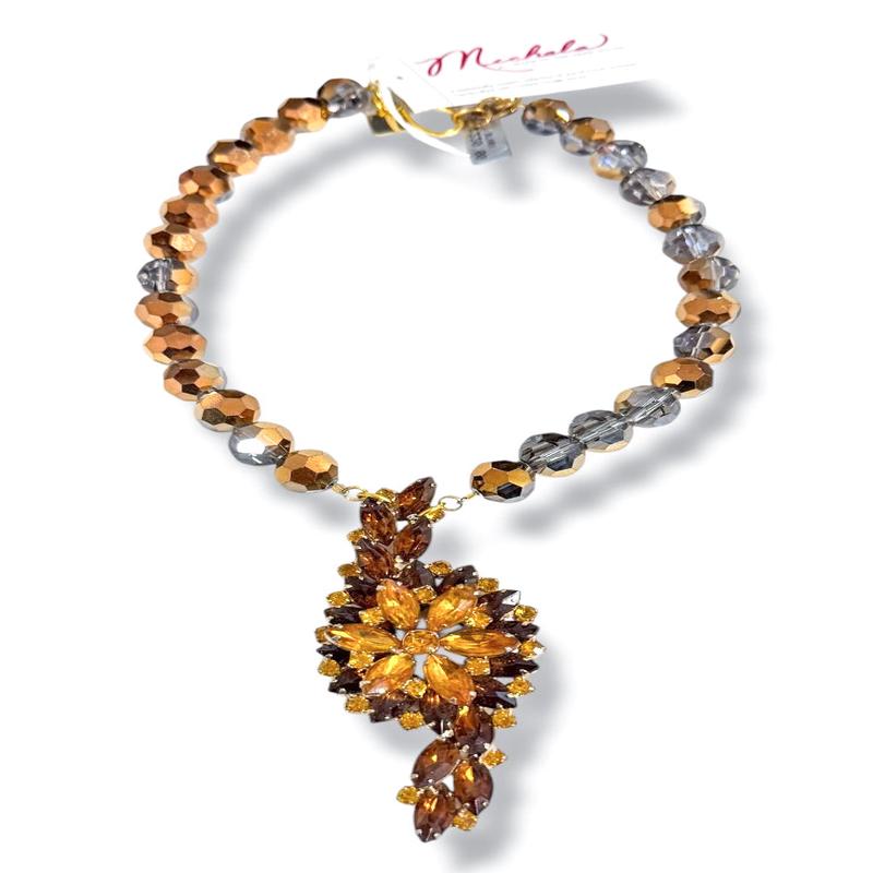 Made In The Deep South 1950s Brooch Glass Bead Necklace