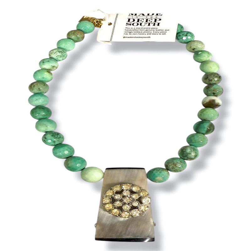 Made in The Deep South 1960s Horn Green Chrysoprase Necklace