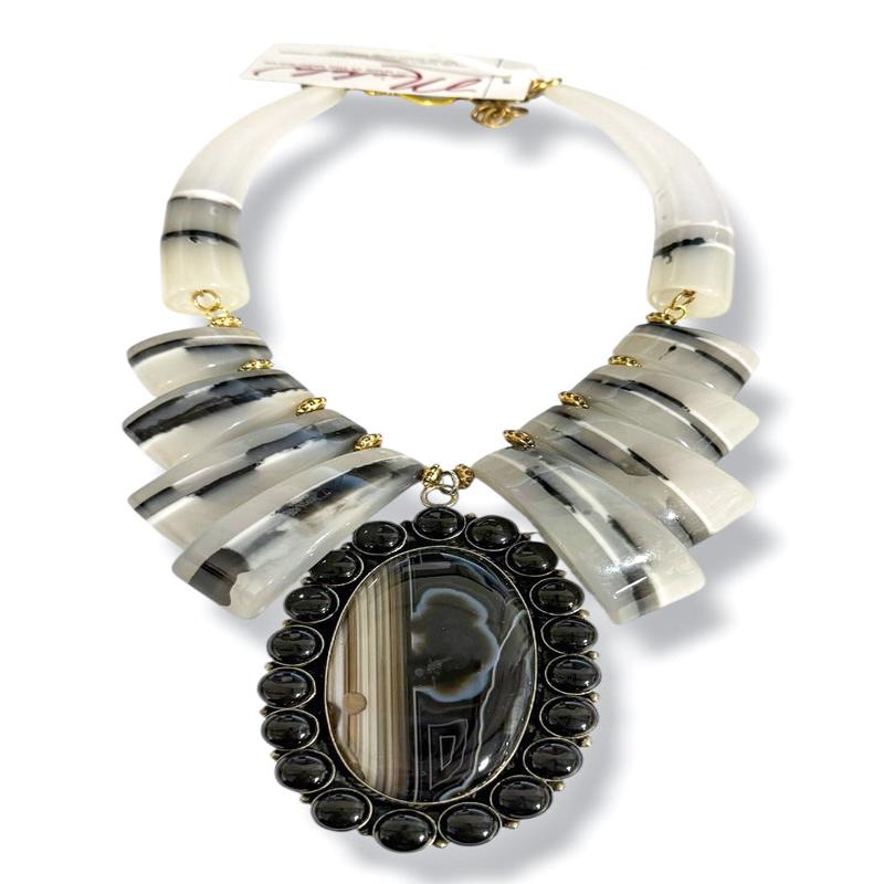 Made In The Deep South 1970s Onyx Silver Pendant Necklace