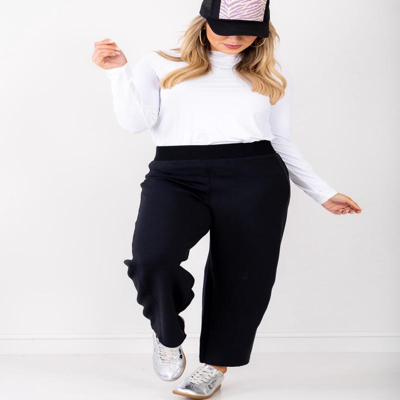 Spanx Airessentials Very Black Luxe Barrel Pant