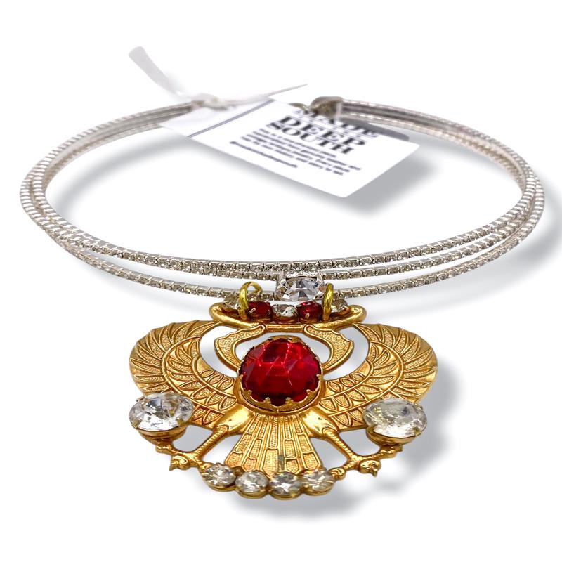 Made In The Deep South 1960s Brooch Necklace