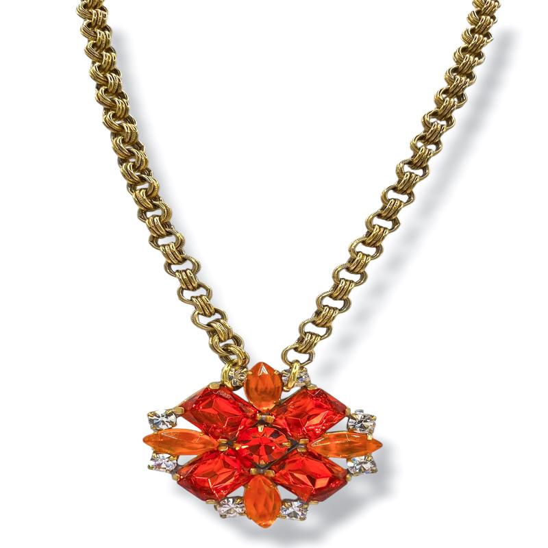 Made In The Deep South 1960s Button Czech Republic Necklace