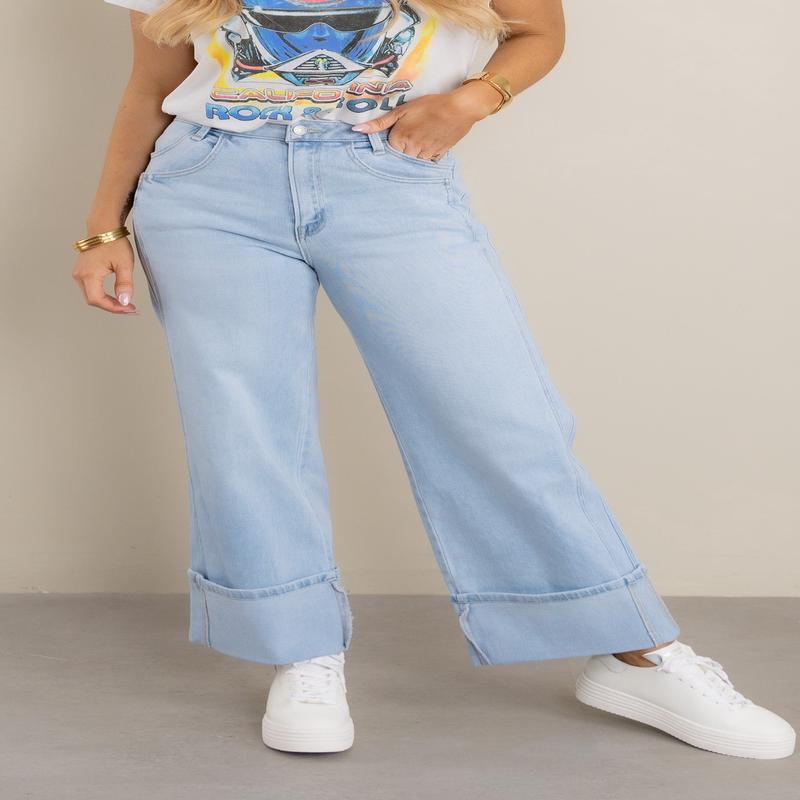 Super High Rise Cuffed Wide Leg Jean *Final Sale*