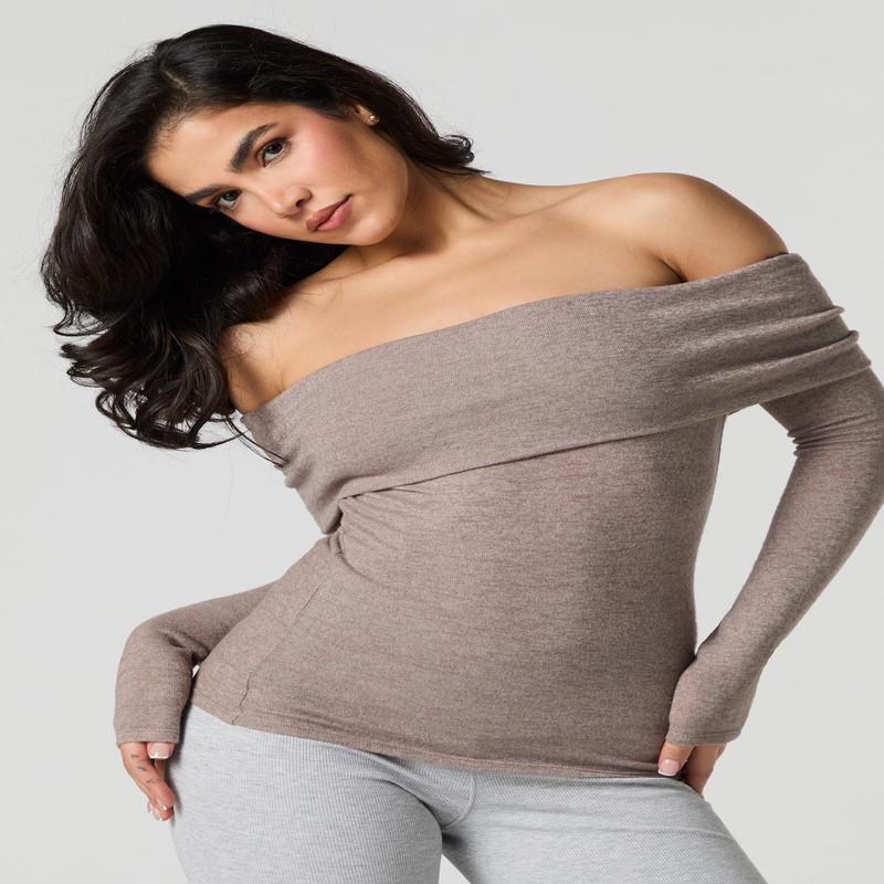 Knit Off Shoulder Long Sleeve Top
