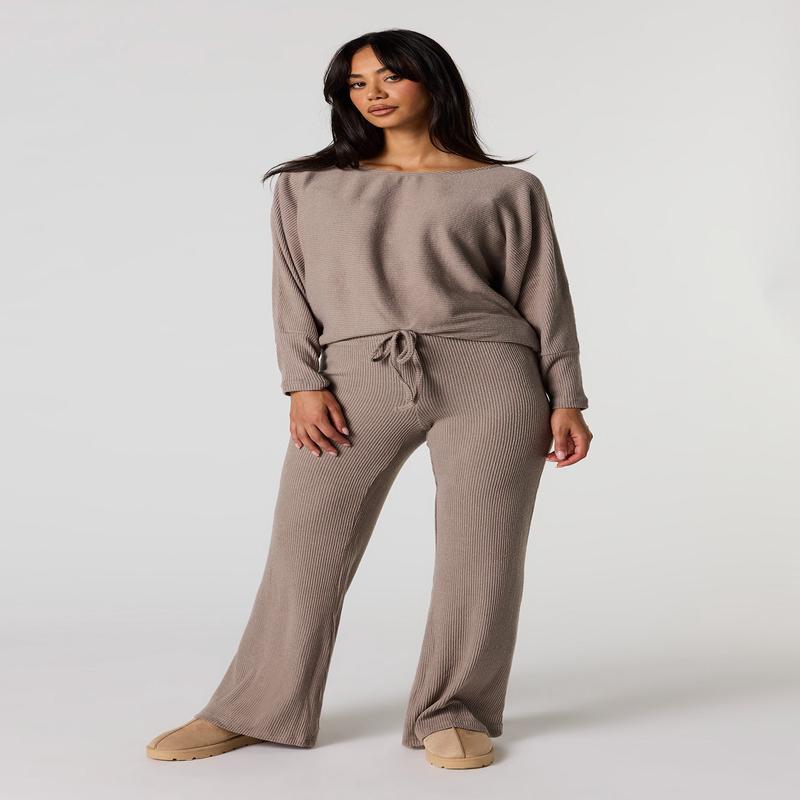 Ribbed Knit Flare Pant