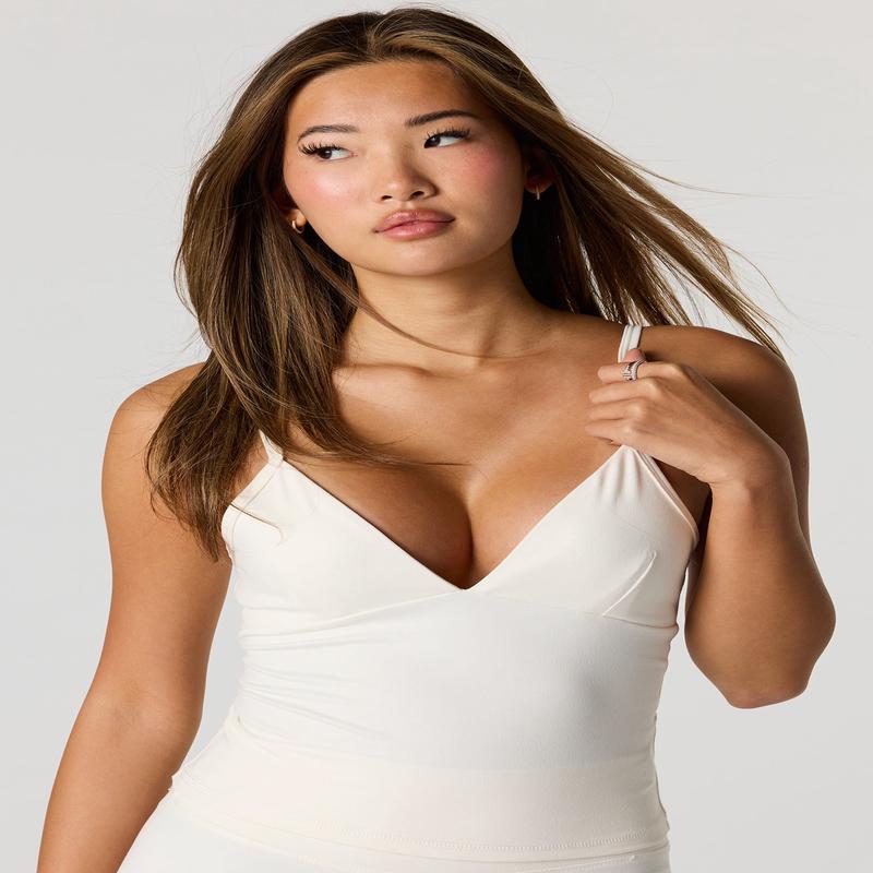 Active Smooth V-Neck Tank