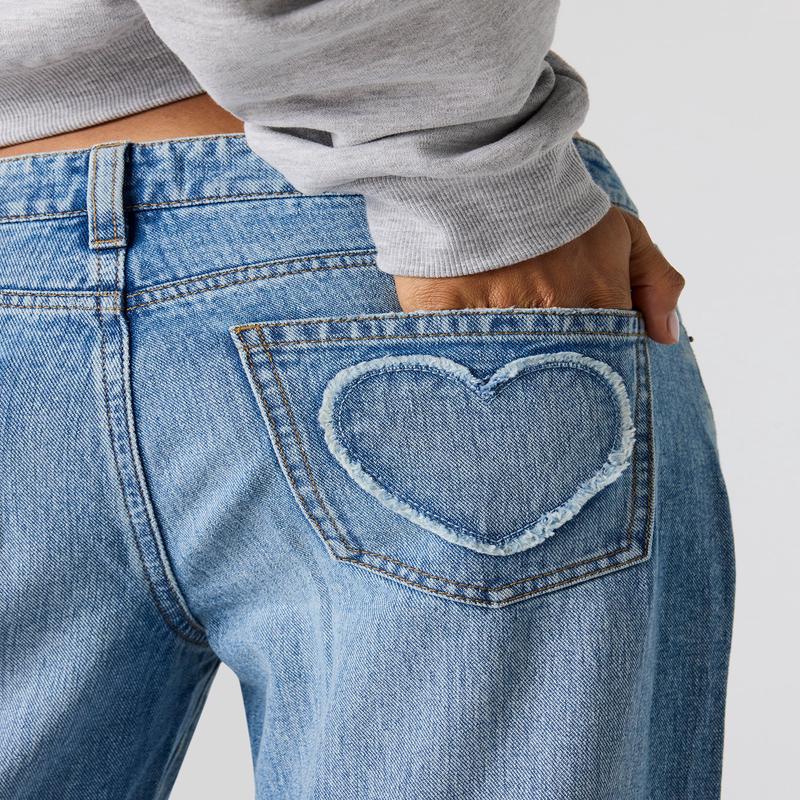 Embroidered Low Rise Baggy Jean
