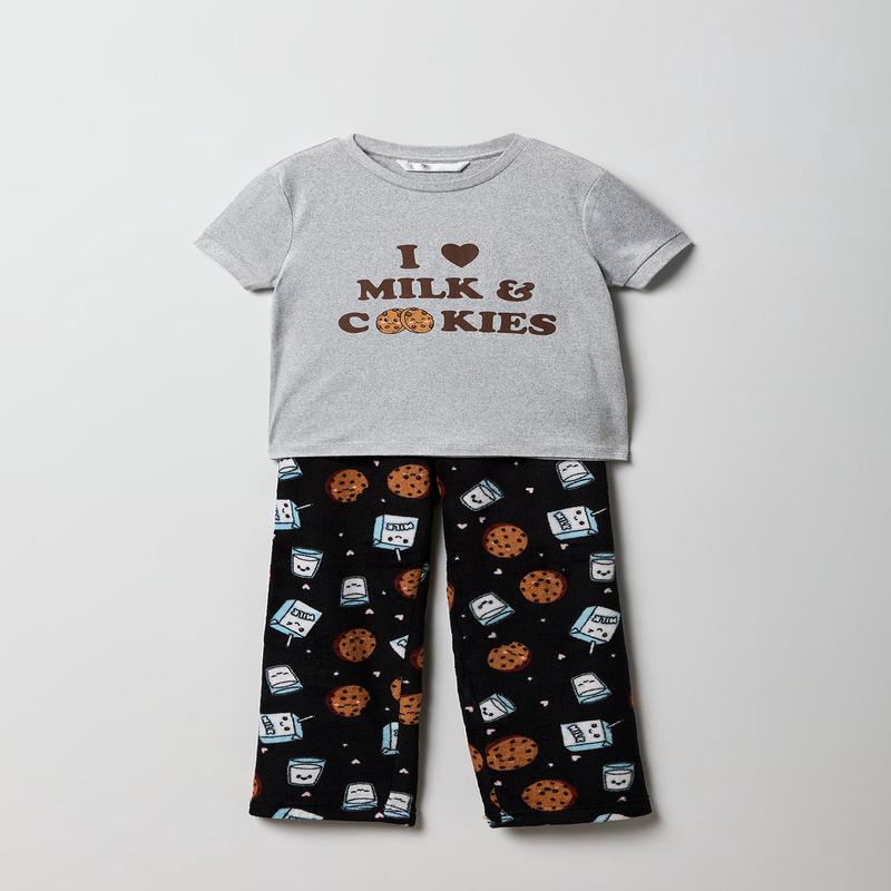 Girls Graphic T-Shirt & Plush Pant Pajama Set