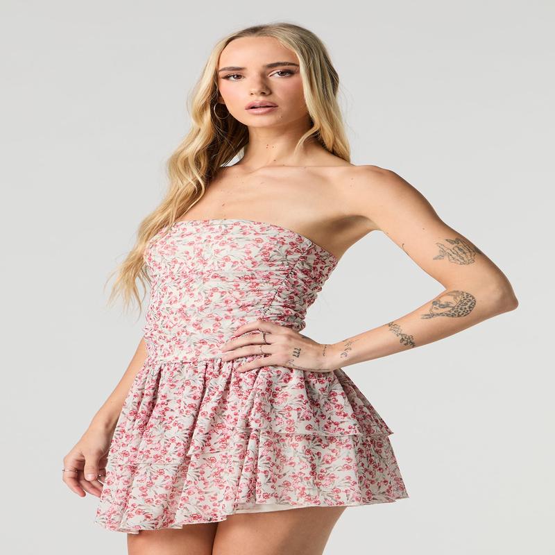 Minirobe volante fleurie sans bretelles en filet