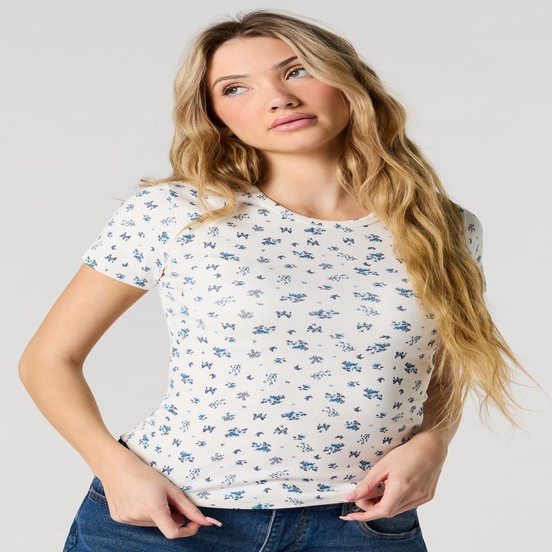 Ribbed Curved Hem T-Shirt