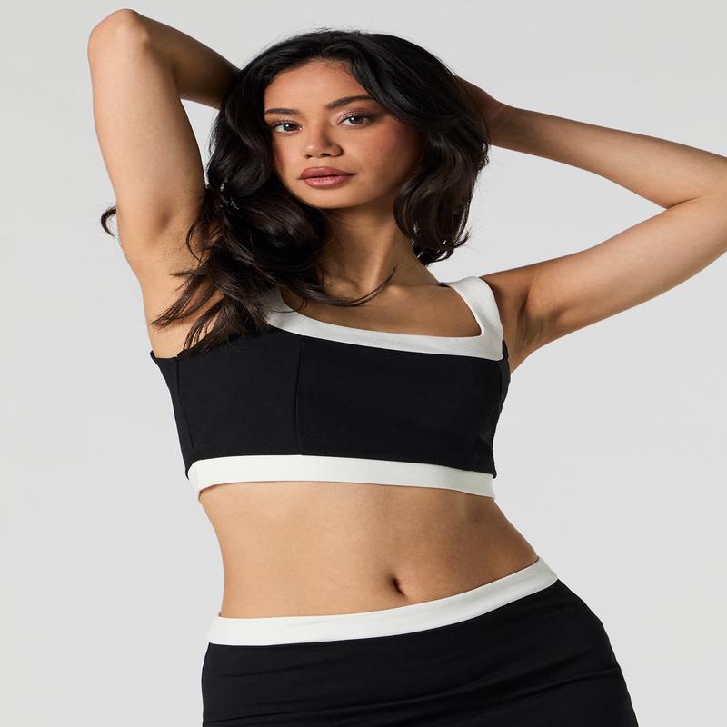 Camisole courte  bordure contrastante