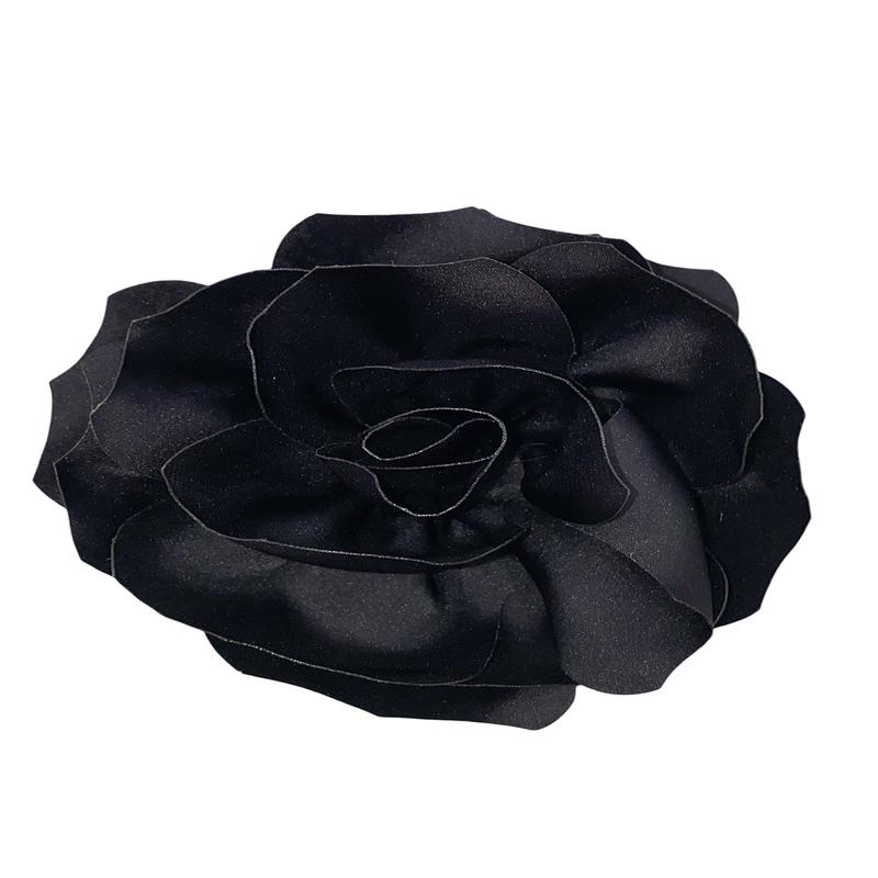 Perfect Flower Brooch - Black