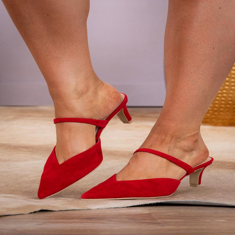 DOORBUSTER - Kanika Mid Heel - Crimson Suede | Dolce Vita
