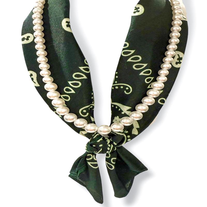 Keeping You In Line Green Bandana Pearl Necklace