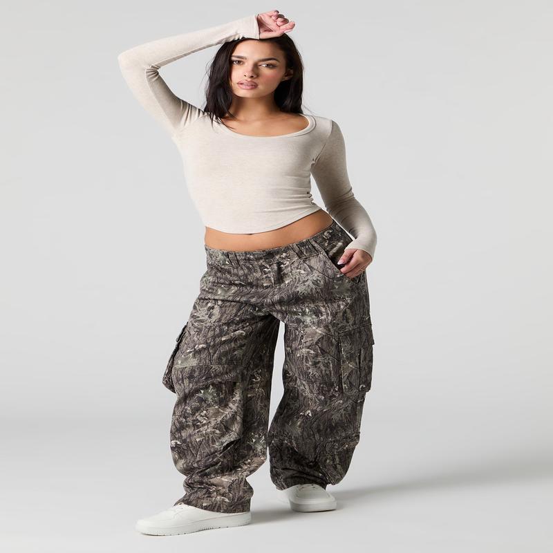 Multi Pocket Barrel Cargo Pant