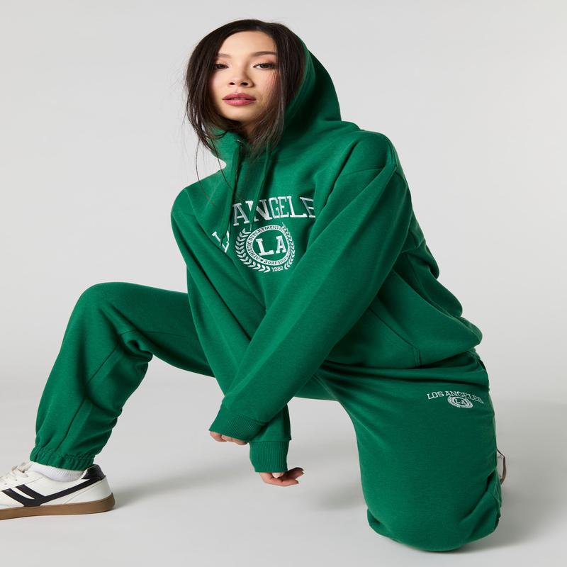 Jogger en molleton  broderie Destination