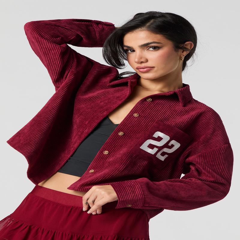 Haut court boutonn en velours ctel  poche brode