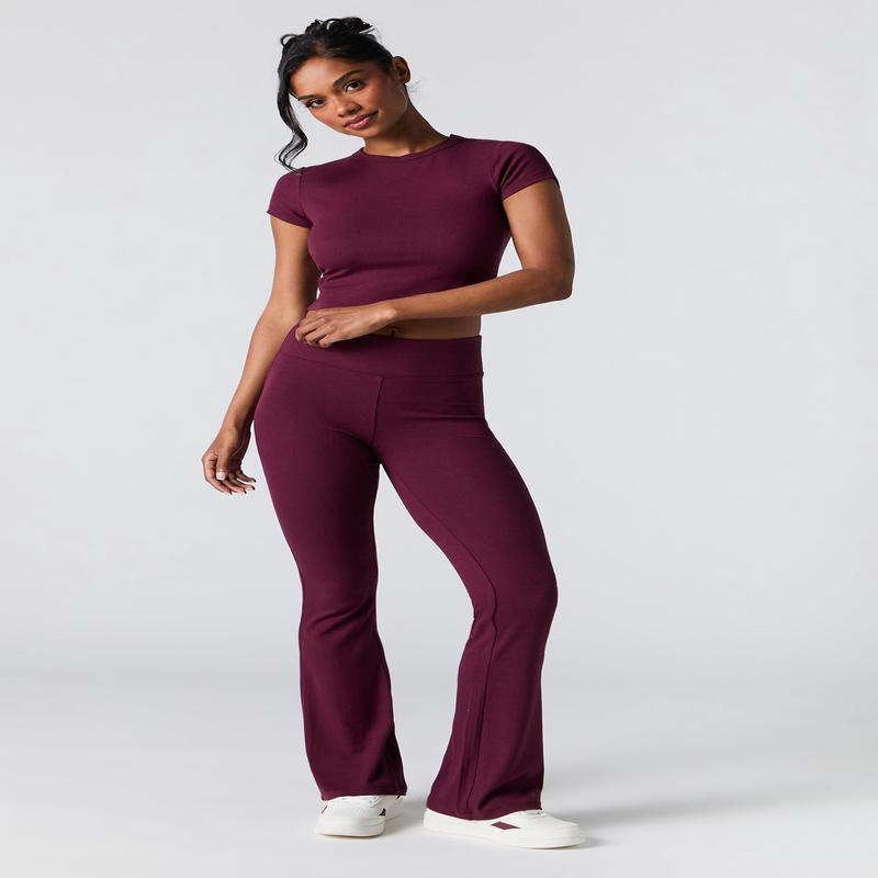 Active Soft Ribbed Flare Pant