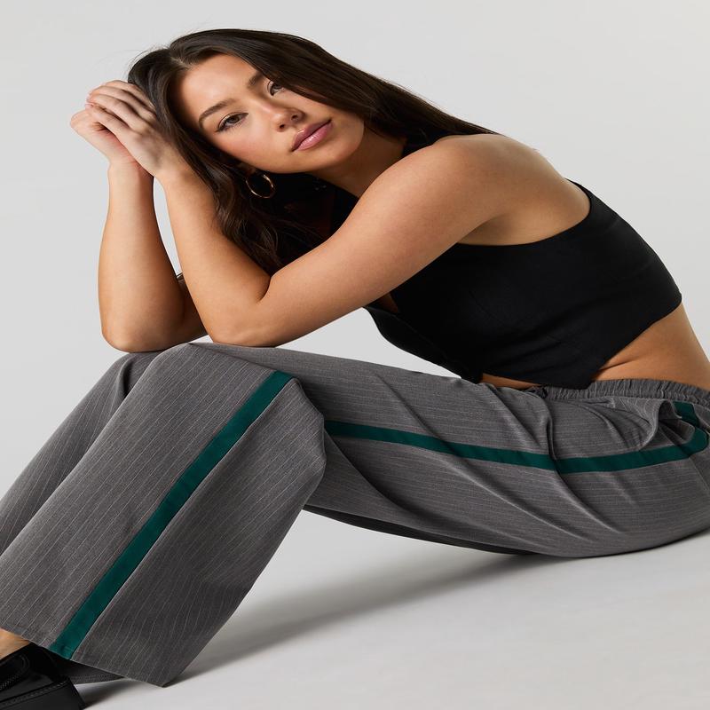 Pantalon  jambe large et rayures fines avec taille coulissante