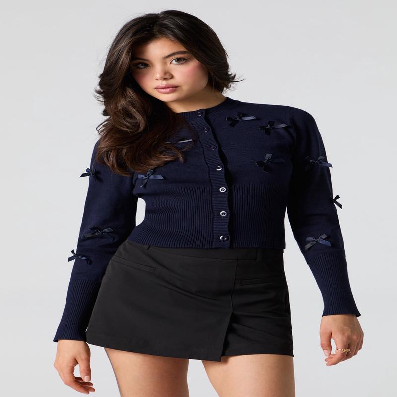 Cardigan boutonn avec boucle en 3D