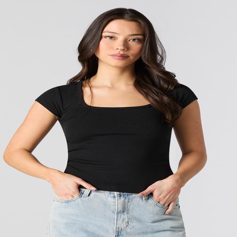 T-shirt en encolure carre