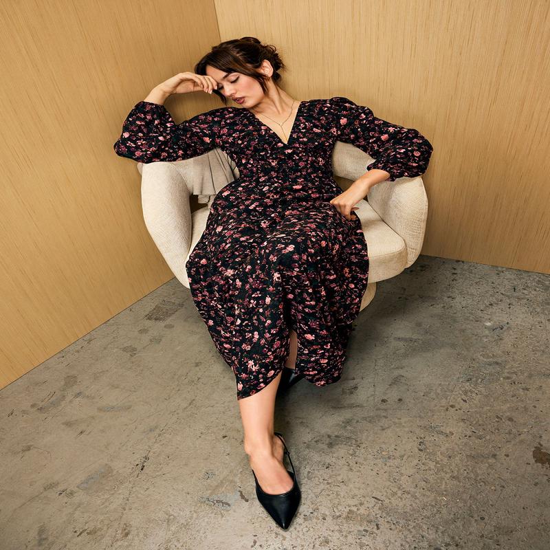 Flowy V-Neck Long Sleeve Maxi Dress