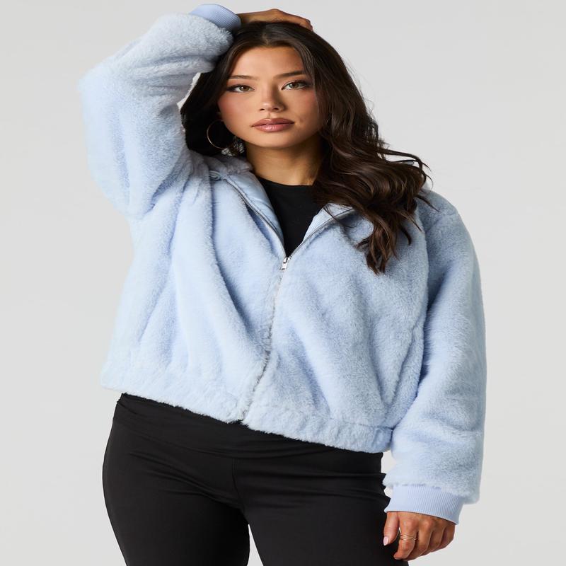 Blouson  capuchon en similifourrure