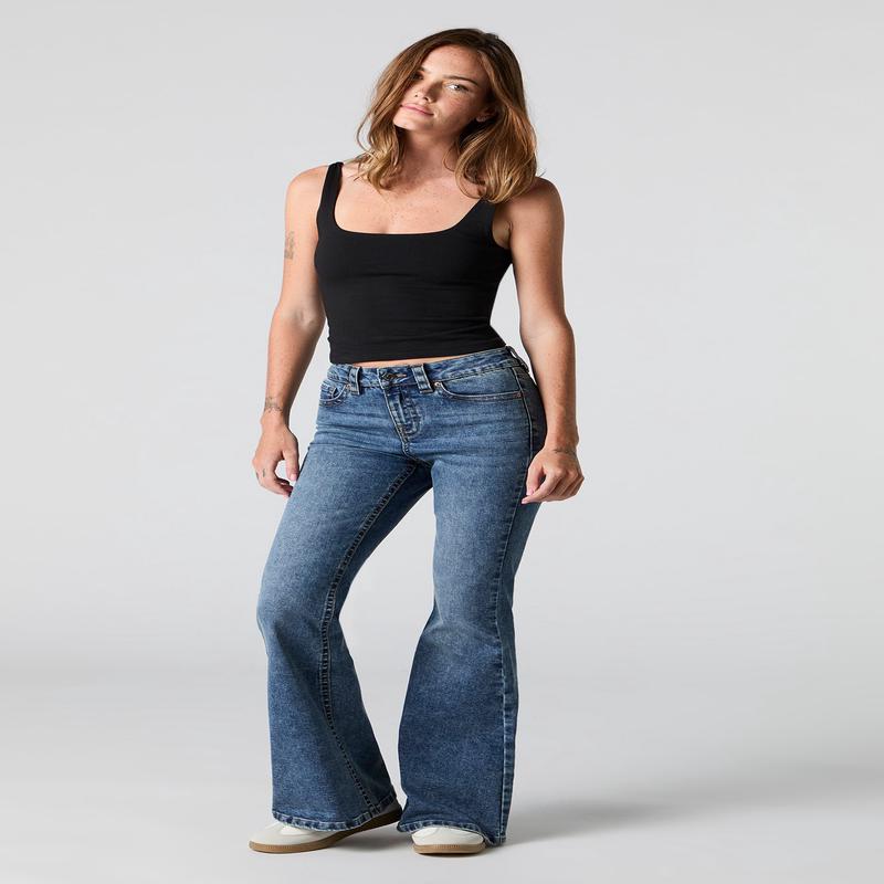 Jean vas  taille basse avec poche arrire  rabat