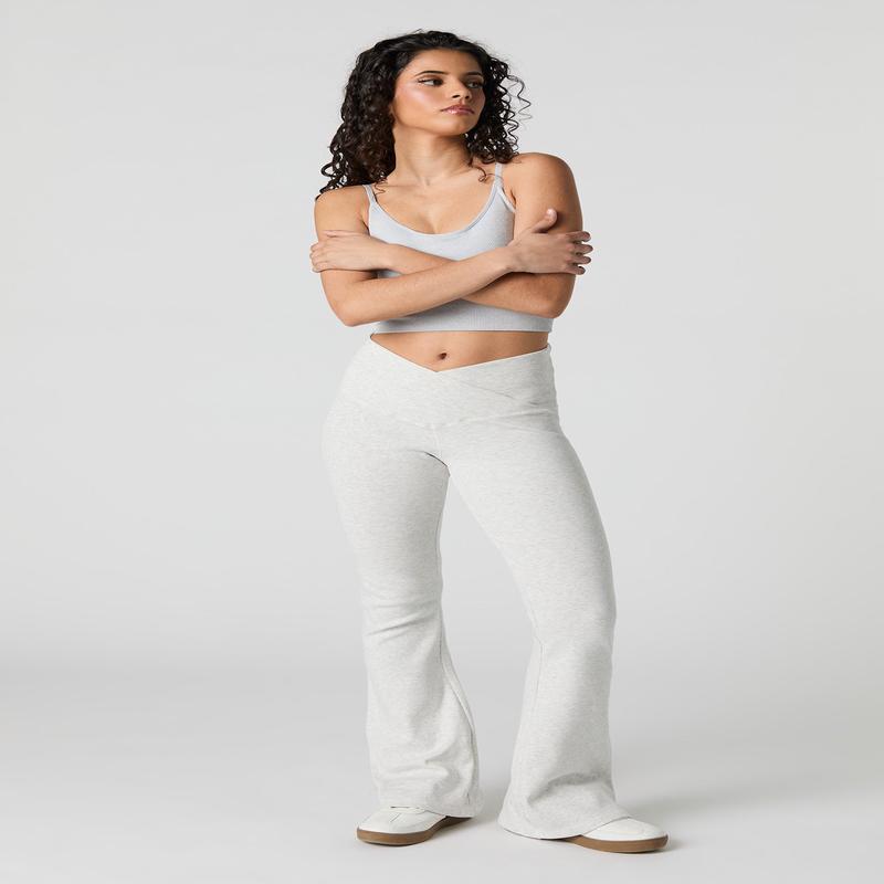 Ribbed V-Waist Flare Pant