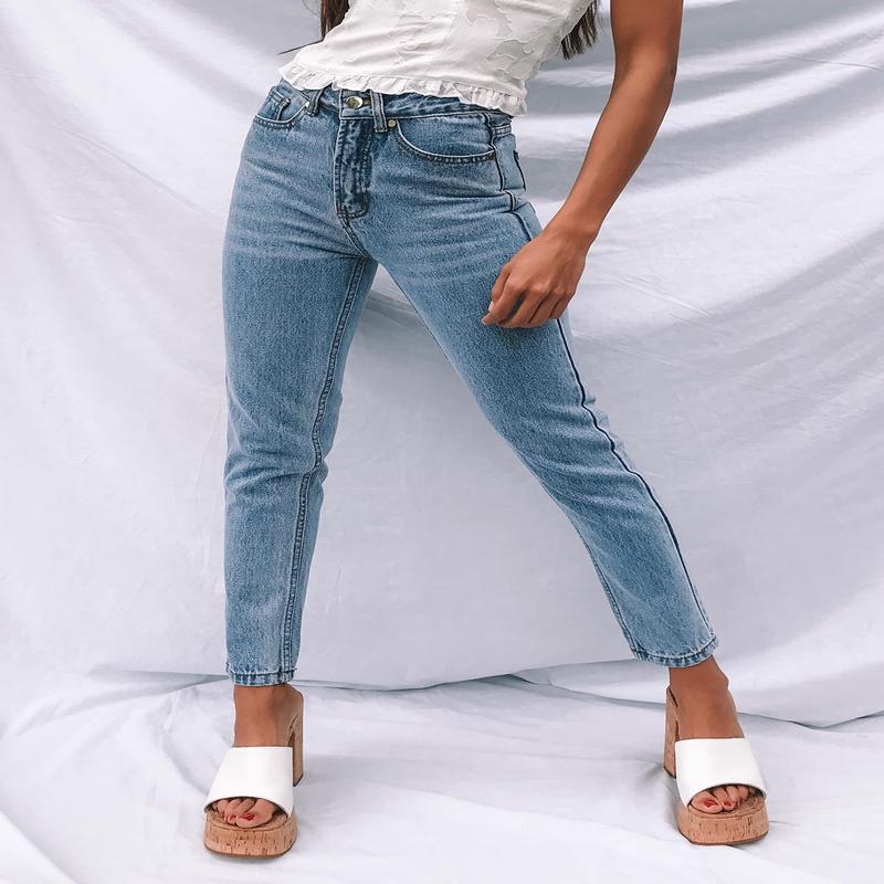 Gemini Mom Jeans Pale Blue