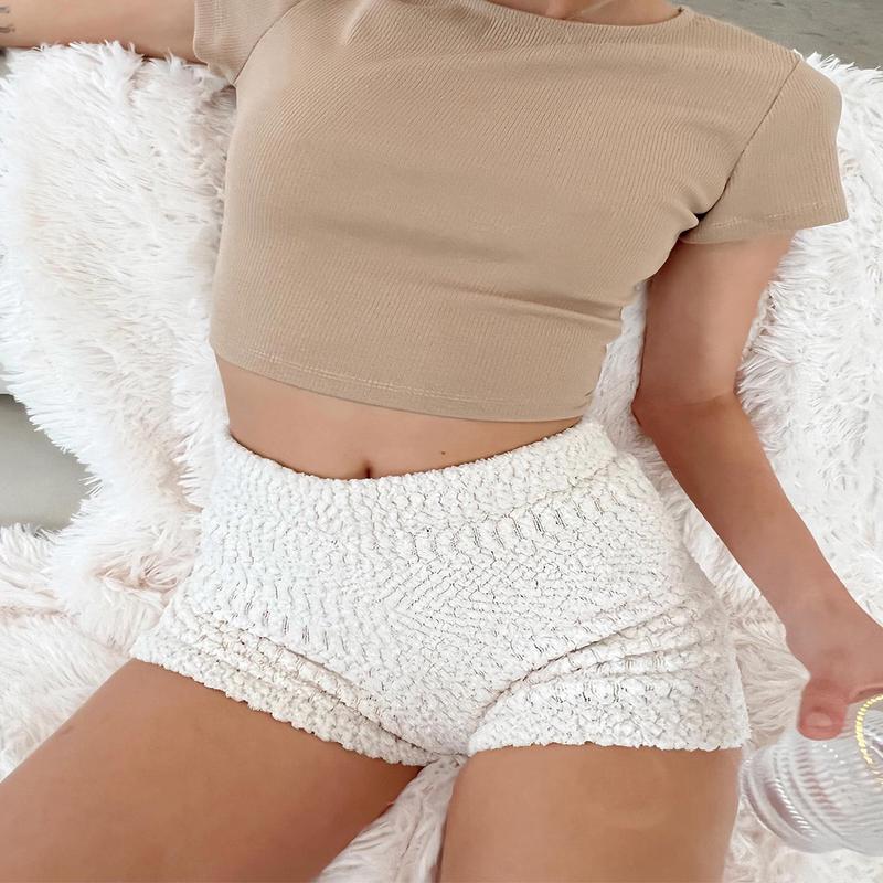Highview Boucle Shorts White