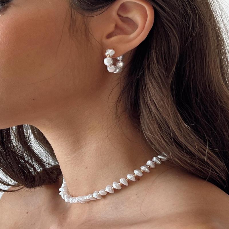 Neaman Pearl Hoop Earrings Gold / White