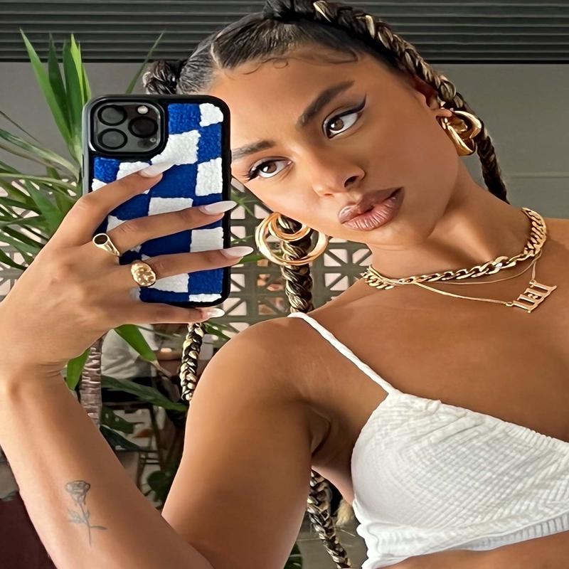 Avenue Check Textured iPhone Case Blue / White