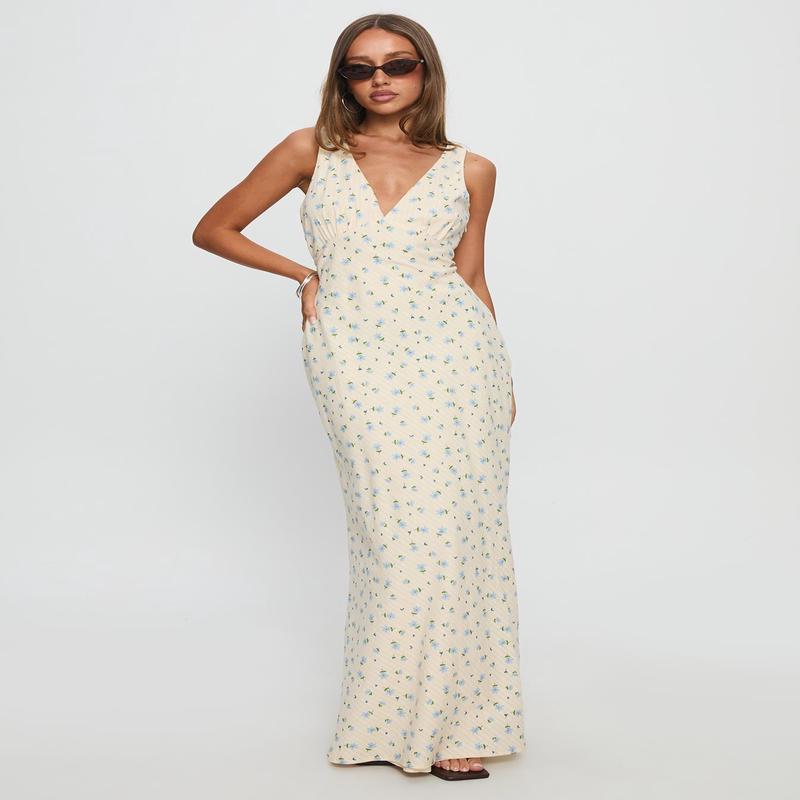 Manolia Textured Maxi Dress Cream Floral