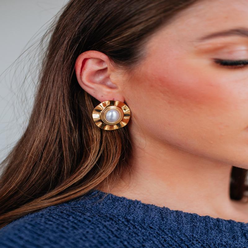 Fiona Pearl Earrings