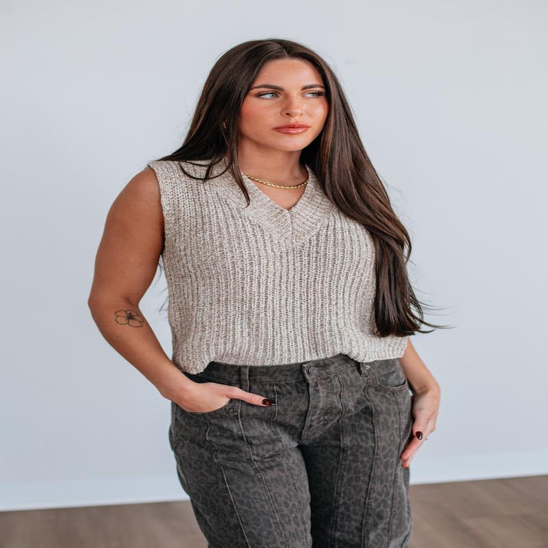 Simora Sweater Vest