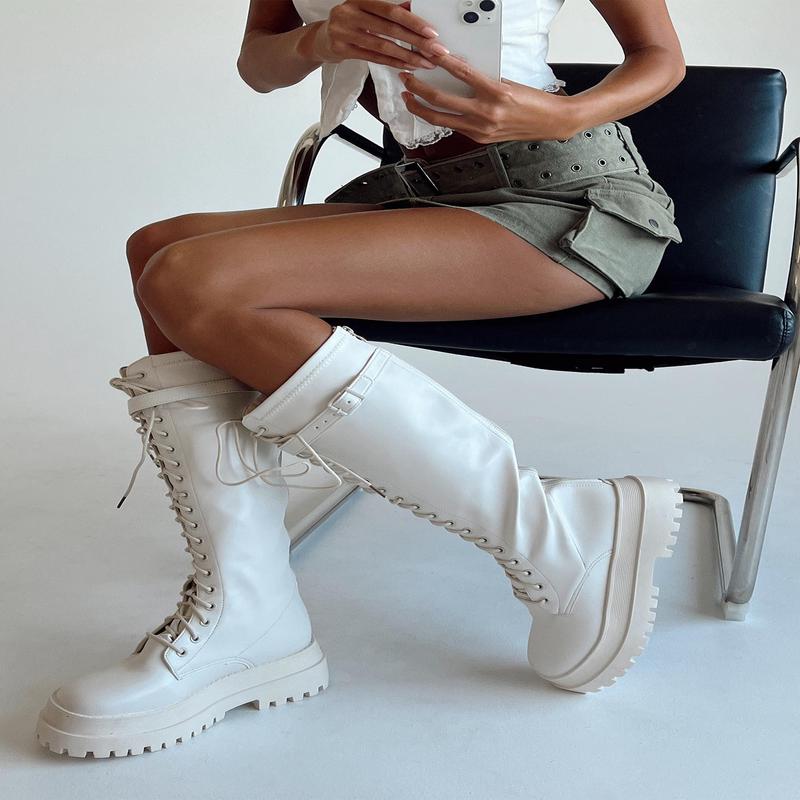 Fulton Lace Up Boots Cream