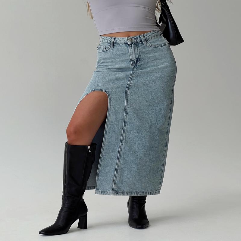 Saige Denim Maxi Skirt Light Wash