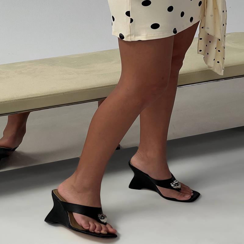 Gifted Thong Heels Black