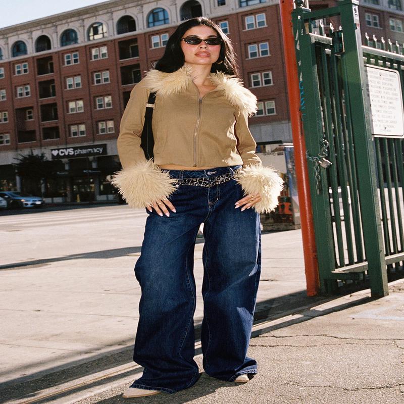 Savenna Mid Rise Wide Leg Jeans Dark Wash / Leopard