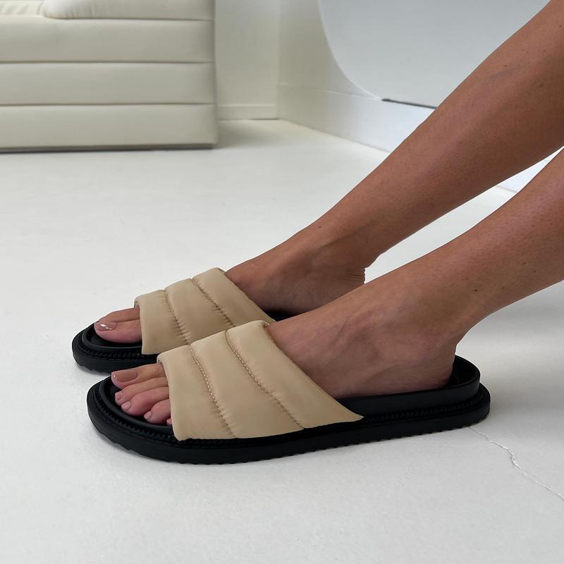 Levin Flats Beige / Black