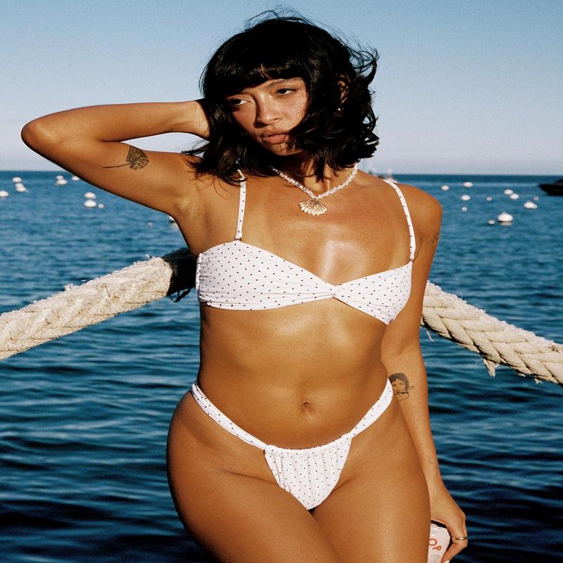 Amplitude Bikini Top White / Black