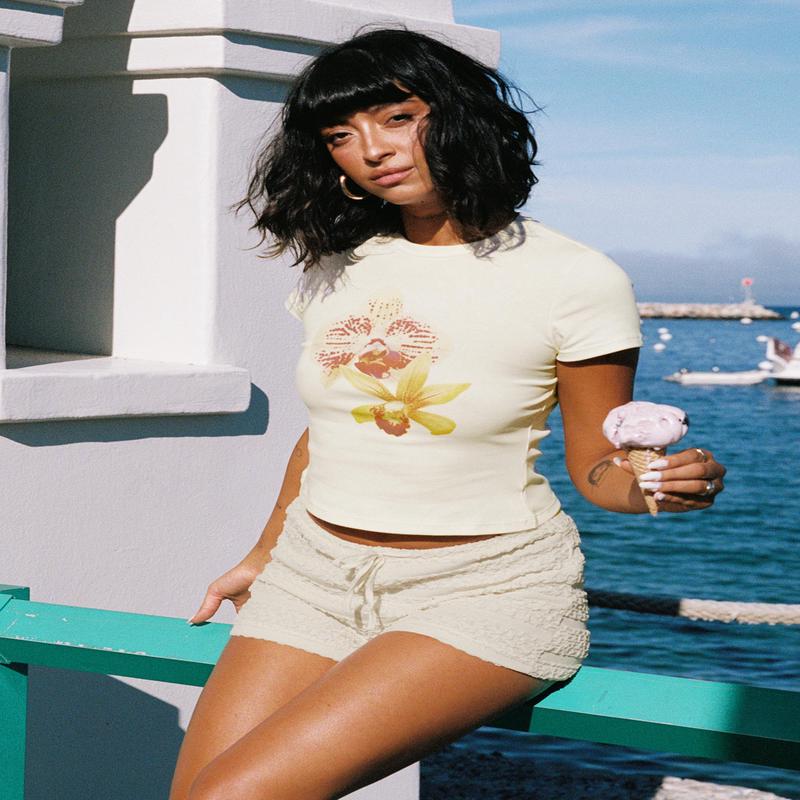 Blooming Orchids Graphic Top Cream