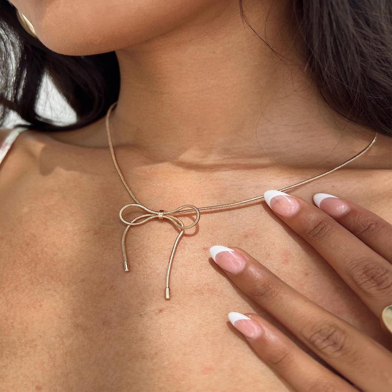 Cosette Necklace Gold